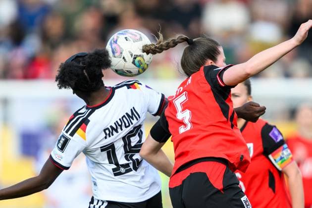 WOMEN SOCCER - FIFA World Cup, WM, Weltmeisterschaft, Fussball 2027, quali, AUT vs GER RIED,AUSTRIA,18.APR.26 - WOMEN SOCCER - FIFA Women s World Cup 2027, european qualifiers, OEFB international match, Länderspiel, Nationalmannschaft Austria vs Germany. Image shows Nicole Anyomi (GER) and Claudia Wenger (AUT). GEPAxpictures xChristianxMoser