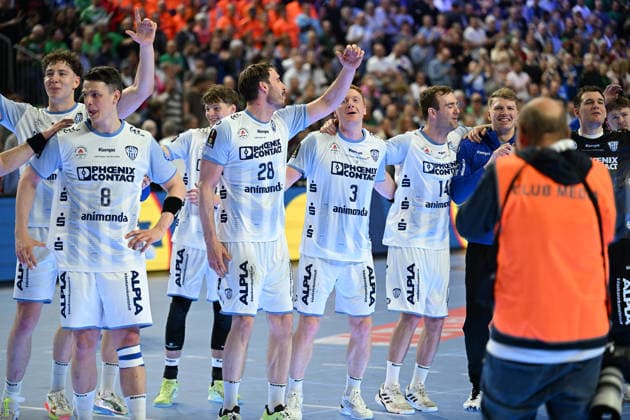 GER, Lanxess Arena Koeln, HBL, LIDL FINAL4, Men, Spiel um Platz 3, TBV Lemgo Lippe vs. SC Magdeburg 19.04.2026, Lanxess Arena , Koeln , GER, Lanxess Arena Koeln, HBL, LIDL FINAL4, Men, Spiel um Platz 3, TBV Lemgo Lippe vs. SC Magdeburg , im Bild: nach Ende des Spiels freuen sich die Lemgoer ueber den Sieg und 3. Platz