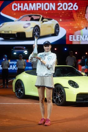Siegerin Elena Rybakina (KAZ) im Bild mit Sieger Pokal vor Porsche 911, Freude, Jubel, Emotion, GER, Elena Rybakina vs. Karolina Muchova, Tennis, ATP, Tennis Herren Turnier, WTA, Tennis Damen 500, Porsche Tennis Grand-Prix, Finale, 19.04.2026, GER, Elena Rybakina vs. Karolina Muchova, Tennis, ATP-Turnier, WTA 500, Porsche Tennis Grand-Prix, Finale, 19.04.2026, Stuttgart Copyright: xEibner-Pressefoto EdwardxCheungx EP_ECG