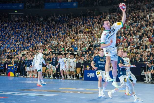 Hakun West Av Teigum, Aussen, (Fuechse Berlin 34), Bergischer HC - Fuechse Berlin, DHB-Pokal Maenner, Herren, 6. Spieltag, Finale, Daikin HBL, Lidl Final 4, 19.04.2026 Köln NRW Deutschland