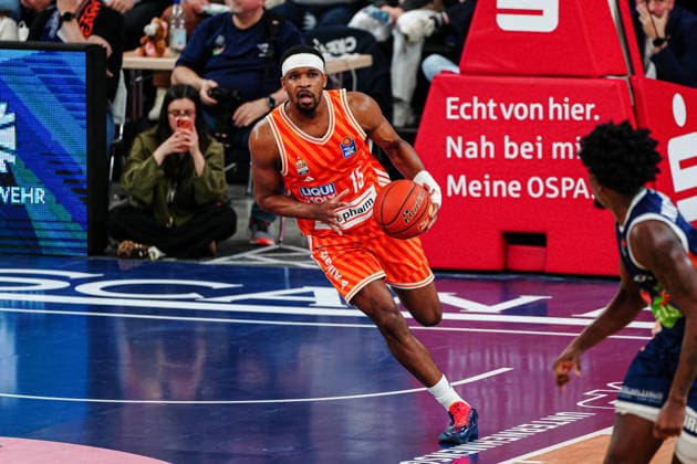 Justin Simon (Ratiopahrm Ulm, 15) GER, Rostock Seawolves vs. Ratiopharm Ulm, Basketball, Bundesliga, Spieltag 30, Saison 2025 2026, 19.04.2026 GER, Rostock Seawolves vs. Ratiopharm Ulm, Basketball, Bundesliga, Spieltag 30, Saison 2025 2026, 19.04.2026 Rostock Copyright: xEibner-Pressefoto MarcelxvonxFehrnx EP_MFN