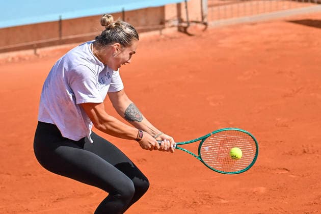 April 20, 2026, Madrid, Madrid, Spain: ARYNA SABALENKA of belarus †NIKE, Training on the track during the Mutua Madrid Open 2026, ATP, Tennis Herren Masters 1000 and WTA, Tennis Damen 1000 tennis tournament, celebrated at Caja Magica on April 20, 2026 in Madrid, Spain. Madrid Spain - ZUMAc312 20260420_zsp_c312_086 Copyright: xOscarxManuelxSanchezx