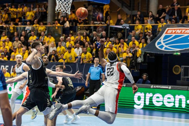 GER, ENBL VIMODROM Final 4, Halbfinale 2, SYNTAINICS MBC - Manchester Basketball. 22.04.2026, Stadthalle, Weißenfels, GER, ENBL VIMODROM Final 4, Halbfinale 2, SYNTAINICS MBC - Manchester Basketball. Tim Adetukasi (Manchester Basketball, 22) Â Foto Alexander Trienitz Weißenfels Stadthalle Sachsen-Anhalt Deutschland