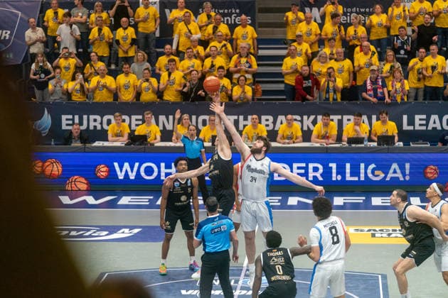 Anpfiff zur Partie GER, Syntainics MBC vs. Manchester Basketball Club, Basketball, European North Basketball League, Halbinale, Saison 2025 2026, 22.04.2026 GER, Syntainics MBC vs. Manchester Basketball Club, Basketball, European North Basketball League, Halbinale, Saison 2025 2026, 22.04.2026 Weissenfels Copyright: xEibner-Pressefoto PiaxSchindlerx EP_PSR