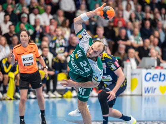 Marcel Schiller (Frisch Auf Goeppingen, 24) beim Siebenmeter, Frisch Auf Goeppingen vs. Rhein-Neckar Loewen, Handball, 1. Bundesliga, Herren, Spielzeit 2025 2026, 23.04.2026, Frisch Auf Goeppingen vs. Rhein-Neckar Loewen, Handball, 1. Bundesliga, Herren, Spielzeit 2025 2026, 23.04.2026 Goeppingen Copyright: xEibner-Pressefoto MichaelxSchmidx EP_MST