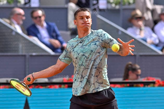 April 23, 2026, Madrid, Madrid, Spain: CAMILO UGO CARABELLI of Argentina during the Mutua Madrid Open 2026, ATP, Tennis Herren Masters 1000 and WTA, Tennis Damen 1000 tennis tournament, celebrated at Caja Magica on April 22, 2026 in Madrid, Spain. Madrid Spain - ZUMAc312 20260423_zsp_c312_345 Copyright: xOscarxManuelxSanchezx