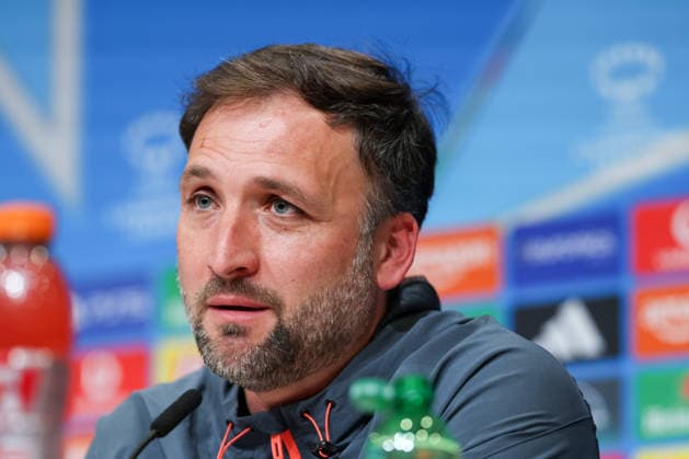 Jose Barcala (FC Bayern Muenchen, Chef-Trainer) bei der Pressekonferenz, GER, Internationale Pressekonferenz, FC Bayern Muenchen, Fussball, UEFA Womens Champions League, Halbfinale, Hinspiel, Saison 2025 2026, 24.04.2026, GER, Internationale Pressekonferenz, FC Bayern Muenchen, Fussball, UEFA Womens Champions League, Halbfinale, Hinspiel, Saison 2025 2026, 24.04.2026 Muenchen Copyright: xEibner-Pressefoto JennixMaulx EP_JML
