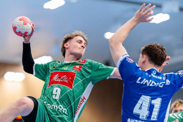 v.l. Morten Hempel Jensen (GWD Minden, 09), Vukasin Antonijevic (ThSV Eisenach, 41) GER, GWD Minden vs. ThSV Eisenach, Handball, 1. Bundesliga, 29. Spieltag, Spielzeit 2025 2026, 24.04.2026 GER, GWD Minden vs. ThSV Eisenach, Handball, 1. Bundesliga, 29. Spieltag, Spielzeit 2025 2026, 24.04.2026 Minden Copyright: xEibner-Pressefoto JanxRollingerx EP_JSK