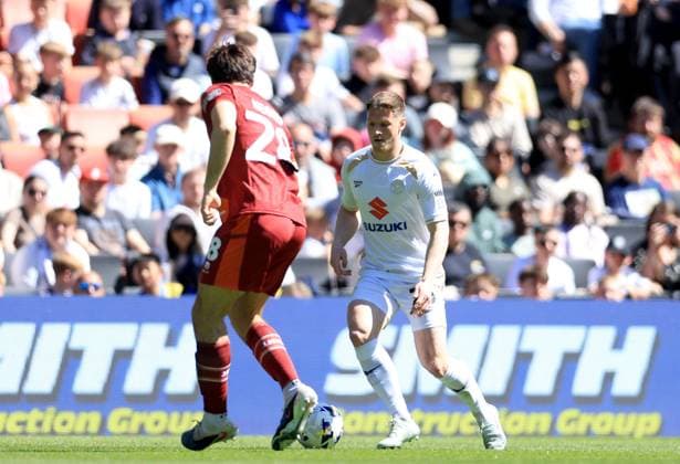 Ben Wiles of Milton Keynes Dons in action against Stephan Negru of Tranmere Rovers Milton Keynes Dons v Tranmere Rovers, EFL Sky Bet League Two, Football, Stadium MK, Milton Keynes, UK - 25 Apr 2026Milton Keynes Stadium MK United Kingdom EDITORIAL USE ONLY No use with unauthorised audio, video, data, fixture lists, club league logos or live services. Online in-match use limited to 120 images, no video emulation. No use in betting, games or single club league player publications. Copyright: xGeorgexTewkesbury Shutterstockx 16838787z