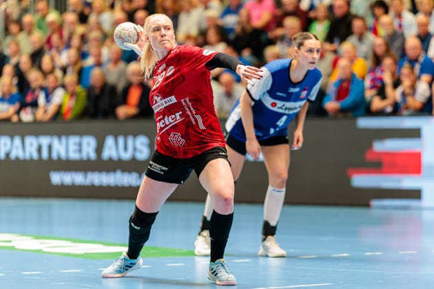 Johanna Reichert (Thueringer HC, 29) im Siebenmeter GER, HSG Blomberg-Lippe vs. Thueringer HC, Handball, 1. Bundesliga Frauen, Play-Offs, Halbfinale, Spiel 1, 25.04.2026 GER, HSG Blomberg-Lippe vs. Thueringer HC, Handball, 1. Bundesliga Frauen, Play-Offs, Halbfinale, Spiel 1, 25.04.2026 Blomberg Copyright: xEibner-Pressefoto JanxRollingerx EP_JSK