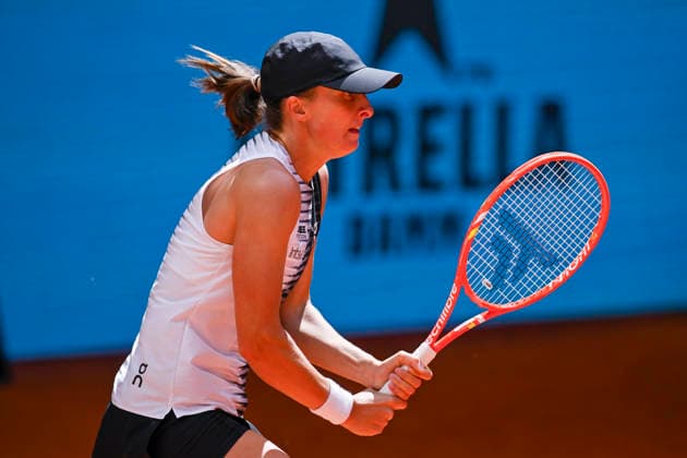 April 25, 2026, Madrid, Madrid, Spain: IGA SWIATEK of Poland during the Mutua Madrid Open 2026, ATP, Tennis Herren Masters 1000 and WTA, Tennis Damen 1000 tennis tournament, celebrated at Caja Magica on April 24, 2026 in Madrid, Spain. Madrid Spain - ZUMAc312 20260425_zsp_c312_282 Copyright: xOscarxManuelxSanchezx