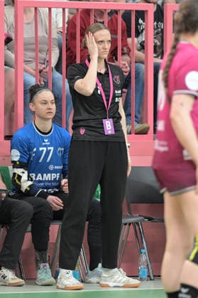 Miriam Hirsch (TusSies Metzingen, Trainerin) TusSies Metzingen vs. FrischAuf Goeppingen , Handball, Alsco HBF, 2. Play-Off Ligaspieltag, Saison 2025 2026, 25.04.2026 TusSies Metzingen vs. FrischAuf Goeppingen , Handball, Alsco HBF, 2. Play-Off Ligaspieltag, Saison 2025 2026, 25.04.2026 Tuebingen Copyright: xEibner-Pressefoto TobiasxBaurx EP_TBR