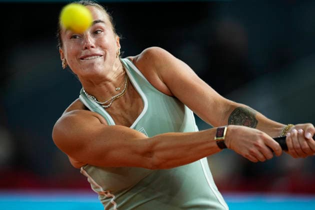 April 25, 2026, Madrid, Madrid, Spain: Aryna Sabalenka of Belarus plays against Jaqueline Cristian of Romania during the Mutua Madrid Open 2026, ATP, Tennis Herren Masters 1000 and WTA, Tennis Damen 1000, at La Caja Magica on April 25, 2026 in Madrid, Spain. Mutua Madrid Open 2026 - Day 6 - ZUMAa181 20260425_zaa_a181_466 Copyright: xOscarxJ.xBarrosox