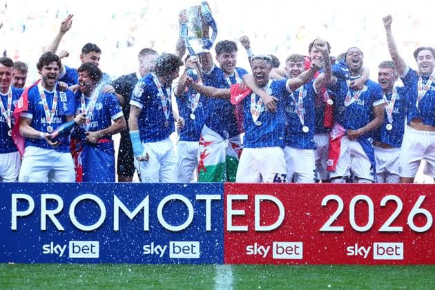 Cardiff City players celebrate being promoted to the Championship after finishing runners up in League One. Cardiff City v Northampton Town, EFL Sky Bet League One, Football, Cardiff City Stadium, Cardiff, UK - 25 Apr 2026Cardiff Cardiff City Stadium United Kingdom EDITORIAL USE ONLY No use with unauthorised audio, video, data, fixture lists, club league logos or live services. Online in-match use limited to 120 images, no video emulation. No use in betting, games or single club league player publications. Copyright: xJamesxMarsh Shutterstockx 16838783dc