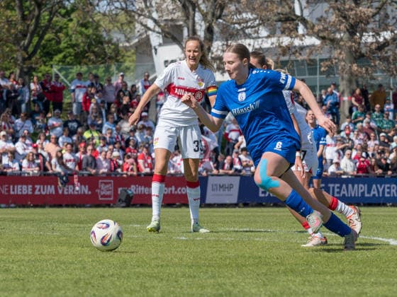Laura Broering (SV Meppen, 06) am Ball GER, VfB Stuttgart vs. SV Meppen, Fussball, 2. Frauen Bundesliga, 23. Spieltag, Spielzeit 2025 2026, 26.04.2026 GER, VfB Stuttgart vs. SV Meppen, Fussball, 2. Frauen Bundesliga, 23. Spieltag, Spielzeit 2025 2026, 26.04.2026 Stuttgart Copyright: xEibner-Pressefoto CarstenxSchwerx EP_CSG