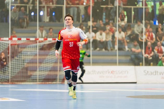 Max Neuhaus (TuSEM Essen, 37) nach dem Tor TuSEM Essen vs. HC Elbflorenz Dresden, Handball, 2.HBL, 29.Spieltag, Saison 2025 26, 26.04.2026, TuSEM Essen vs. HC Elbflorenz Dresden, Handball, 2.HBL, 29.Spieltag, Saison 2025 26, 26.04.2026 Essen Copyright: xEibner-Pressefoto LukasxBaldygax EP_LBA