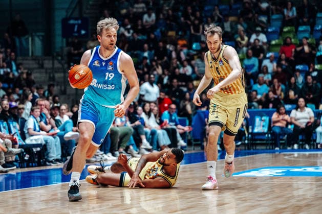 Till Pape (Skyliners Frankfurt, 19), Malte Delow (Alba Berlin, 06) GER, Skyliners Frankfurt vs. Alba Berlin, easycredit BBL, Bundesliga, 31 Spieltag, Saison 2025 2026. 26.04.2026 Eibner-Pressefoto Attila Ziga GER, Skyliners Frankfurt vs. Alba Berlin, easycredit BBL, Bundesliga, 31 Spieltag, Saison 2025 2026. 26.04.2026 Frankfurt am Main Copyright: xEibner-Pressefotox EP_AZA