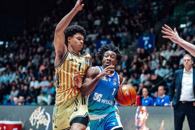 Jack Kayil (Alba Berlin, 07), Isaiah Swope (Skyliners Frankfurt, 01) GER, Skyliners Frankfurt vs. Alba Berlin, easycredit BBL, Bundesliga, 31 Spieltag, Saison 2025 2026. 26.04.2026 Eibner-Pressefoto Attila Ziga GER, Skyliners Frankfurt vs. Alba Berlin, easycredit BBL, Bundesliga, 31 Spieltag, Saison 2025 2026. 26.04.2026 Frankfurt am Main Copyright: xEibner-Pressefotox EP_AZA
