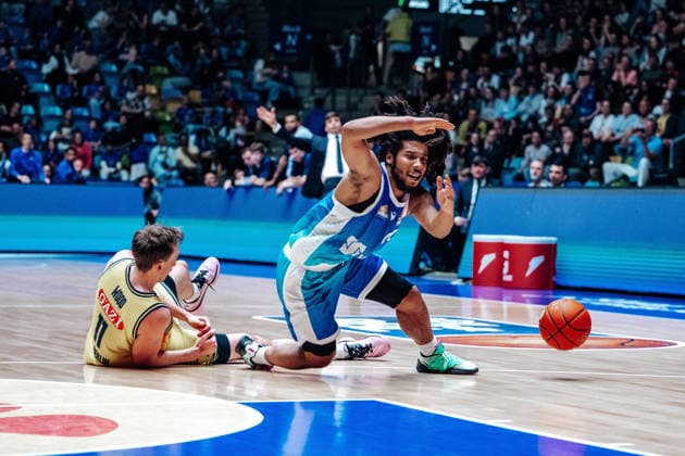 Moses Wood (Alba Berlin, 11), Tyger Campbell (Skyliners Frankfurt, 00) GER, Skyliners Frankfurt vs. Alba Berlin, easycredit BBL, Bundesliga, 31 Spieltag, Saison 2025 2026. 26.04.2026 Eibner-Pressefoto Attila Ziga GER, Skyliners Frankfurt vs. Alba Berlin, easycredit BBL, Bundesliga, 31 Spieltag, Saison 2025 2026. 26.04.2026 Frankfurt am Main Copyright: xEibner-Pressefotox EP_AZA