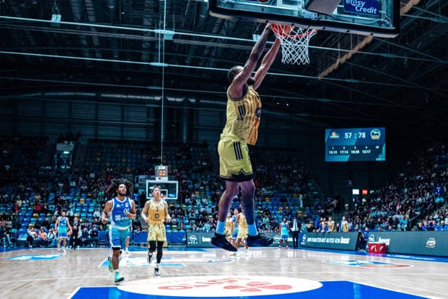 J Wan Roberts (Alba Berlin, 13) GER, Skyliners Frankfurt vs. Alba Berlin, easycredit BBL, Bundesliga, 31 Spieltag, Saison 2025 2026. 26.04.2026 Eibner-Pressefoto Attila Ziga GER, Skyliners Frankfurt vs. Alba Berlin, easycredit BBL, Bundesliga, 31 Spieltag, Saison 2025 2026. 26.04.2026 Frankfurt am Main Copyright: xEibner-Pressefotox EP_AZA
