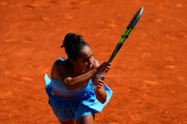 April 27, 2026, Madrid, Madrid, Spain: Leylah Fernandez of Canada in action against Ann Li of USA during the Mutua Madrid Open 2026, ATP, Tennis Herren Masters 1000 and WTA, Tennis Damen 1000, at La Caja Magica on April 27, 2026 in Madrid, Spain. Madrid Spain - ZUMAa181 20260427_zaa_a181_134 Copyright: xDennisxAgyemanx