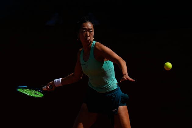 April 27, 2026, Madrid, Madrid, Spain: Ann Li of USA in action against Leylah Fernandez of Canada during the Mutua Madrid Open 2026, ATP, Tennis Herren Masters 1000 and WTA, Tennis Damen 1000, at La Caja Magica on April 27, 2026 in Madrid, Spain. Madrid Spain - ZUMAa181 20260427_zaa_a181_096 Copyright: xDennisxAgyemanx
