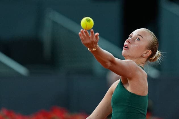 April 27, 2026, Madrid, Madrid, Spain: Anastasia Potapova of Austria in action against Elena Rybakina of Kazakhstan during the Mutua Madrid Open 2026, ATP, Tennis Herren Masters 1000 and WTA, Tennis Damen 1000, at La Caja Magica on April 27, 2026 in Madrid, Spain. Mutua Madrid Open 2026 - Day 8 - ZUMAa181 20260427_zaa_a181_623 Copyright: xDennisxAgyemanx