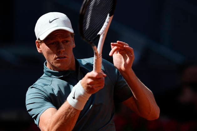 April 28, 2026, Madrid, Madrid, Spain: Jannik Sinner of Italy plays against Cameron Norrie of Great Britain during the Mutua Madrid Open 2026, ATP, Tennis Herren Masters 1000 and WTA, Tennis Damen 1000, at La Caja Magica on April 28, 2026 in Madrid, Spain. Mutua Madrid Open 2026 - Day 9 - ZUMAa181 20260428_zaa_a181_003 Copyright: xOscarxJ.xBarrosox