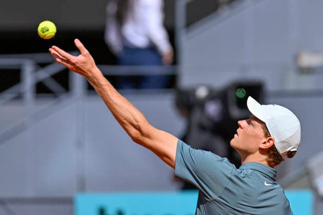 April 28, 2026, Madrid, Madrid, Spain: JANNIK SINNER of italy - NIKE during the Mutua Madrid Open 2026, ATP, Tennis Herren Masters 1000 and WTA, Tennis Damen 1000 tennis tournament, celebrated at Caja Magica on April 28, 2026 in Madrid, Spain. Mutua Madrid Open 2026 - Day 9 (04.28.26) - ZUMAc312 20260428_zsp_c312_002 Copyright: xOscarxManuelxSanchezx