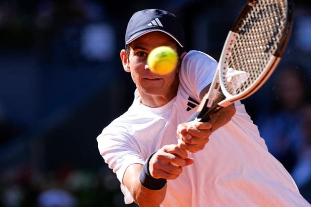 April 28, 2026, Madrid, Madrid, Spain: Rafael Jodar of Spain plays against Vit Kopriva of Czech Republic during the Mutua Madrid Open 2026, ATP, Tennis Herren Masters 1000 and WTA, Tennis Damen 1000, at La Caja Magica on April 28, 2026 in Madrid, Spain. Madrid Spain - ZUMAa181 20260428_zaa_a181_287 Copyright: xOscarxJ.xBarrosox