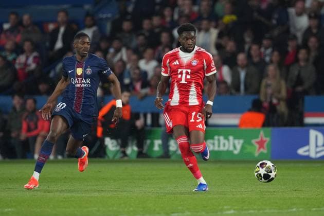 Alphonso Davies of Bayern Munich Paris Saint-Germain v Bayern Munich, UEFA Champions League, Semi Final, First Leg, Football, Parc des Princes, Paris, France - 28 Apr 2026Paris Parc des Princes France EDITORIAL USE ONLY No use with unauthorised audio, video, data, fixture lists, club league logos or live services. Online in-match use limited to 120 images, no video emulation. No use in betting, games or single club league player publications. Copyright: xDavexWinter Shutterstockx 16847969ac