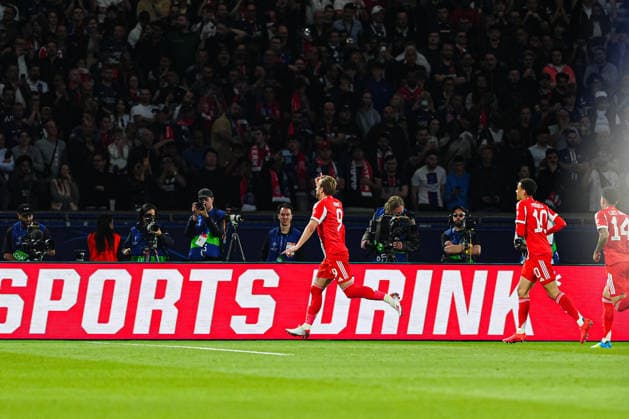 Torjubel nach Tor zum 0:1 per Elfmeter Strafstoss Harry Kane (FC Bayern München, 09) FRA, Paris St. Germain vs. FC Bayern München, Fussball, UEFA Champions League, Halbfinale, Spielzeit 2025 2026, 28.04.2026 FRA, Paris St. Germain vs. FC Bayern München, Fussball, UEFA Champions League, Halbfinale, Spielzeit 2025 2026, 28.04.2026 Paris Copyright: xEibner-Pressefoto MarcelxvonxFehrnx EP_MFN