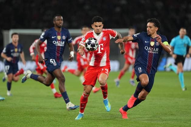 Luis Diaz of Bayern Munich takes on Marquinhos of PSG Paris Saint-Germain v Bayern Munich, UEFA Champions League, Semi Final, First Leg, Football, Parc des Princes, Paris, France - 28 Apr 2026Paris Parc des Princes France EDITORIAL USE ONLY No use with unauthorised audio, video, data, fixture lists, club league logos or live services. Online in-match use limited to 120 images, no video emulation. No use in betting, games or single club league player publications. Copyright: xDavexWinter Shutterstockx 16847969dg