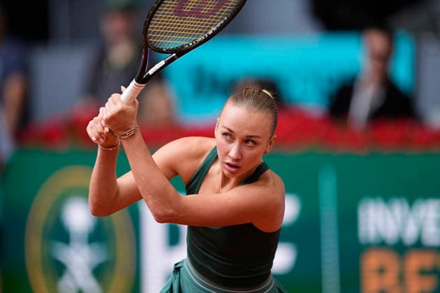 April 29, 2026, Madrid, Madrid, Spain: Anastasia Potapova of Austria plays against Karolina Pliskova of Czech Republic during the Mutua Madrid Open 2026, ATP, Tennis Herren Masters 1000 and WTA, Tennis Damen 1000, at La Caja Magica on April 29, 2026 in Madrid, Spain. Madrid Spain - ZUMAa181 20260429_zaa_a181_007 Copyright: xOscarxJ.xBarrosox