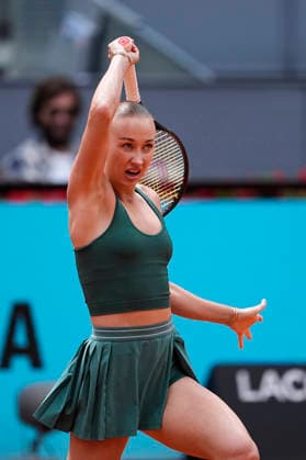 April 29, 2026, Madrid, Madrid, Spain: Anastasia Potapova of Austria plays against Karolina Pliskova of Czech Republic during the Mutua Madrid Open 2026, ATP, Tennis Herren Masters 1000 and WTA, Tennis Damen 1000, at La Caja Magica on April 29, 2026 in Madrid, Spain. Madrid Spain - ZUMAa181 20260429_zaa_a181_015 Copyright: xOscarxJ.xBarrosox