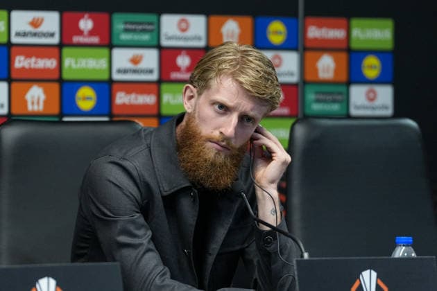 Jan-Niklas Beste (SC Freiburg, 19) Pressekonferenz, Presse, PK, Portugal, Fussball, UEFA Europa League, Halbfinale, Hinspiel, 2025 2026, SC Braga vs. SC Freiburg, 29.04.2026, Estadio Municipal de Braga, Braga, Braga Estadio Municipal de Braga Cavado Portugal Copyright: xArnexAmbergx