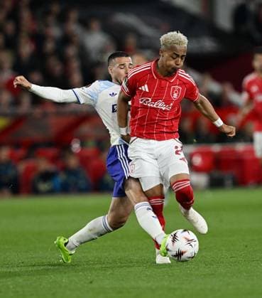 Emi Buendia of Aston Villa and Omari Hutchinson of Nottingham Forest Nottingham Forest v Aston Villa, UEFA Europa League, Semi Final, First Leg, Football, City Ground, Nottingham, UK - 30 Apr 2026Nottingham City Ground United Kingdom EDITORIAL USE ONLY No use with unauthorised audio, video, data, fixture lists, club league logos or live services. Online in-match use limited to 120 images, no video emulation. No use in betting, games or single club league player publications. Copyright: xAnnaxGowthorpe Shutterstockx 16847974ar
