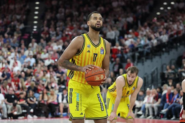 Norris Agbakoko (Alba Berlin, 17) mit Ball, GER, FC Bayern Basketball vs. Alba Berlin, Basketball, easycredit Basketball Bundesliga, 27. Spieltag, Saison 2025 2026, 01.05.2026, GER, FC Bayern Basketball vs. Alba Berlin, Basketball, easycredit Basketball Bundesliga, 27. Spieltag, Saison 2025 2026, 01.05.2026 Muenchen Copyright: xEibner-Pressefoto JennixMaulx EP_JML