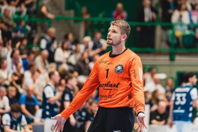 Christopher Rudeck (Bergischer HC, 01) animiert die Fans Bergischer HC vs. TSV Hannover-Burgdorf, Handball, Daikin 1.HBL, 30.Spieltag, Saison 2025 26, 02.04.2026, Bergischer HC vs. TSV Hannover-Burgdorf, Handball, Daikin 1.HBL, 30.Spieltag, Saison 2025 26, 02.04.2026 Wuppertal Copyright: xEibner-Pressefoto LukasxBaldygax EP_LBA