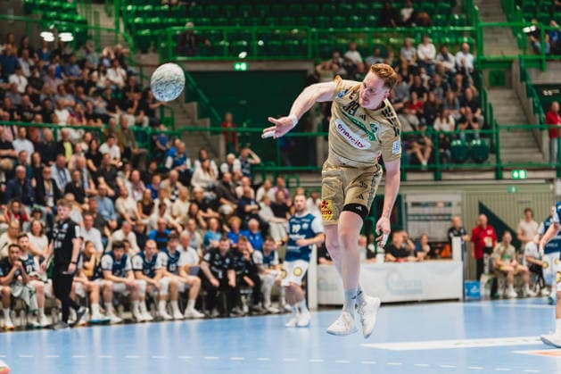 Lukas Stutzke (TSV Hannover-Burgdorf, 39) beim Sprungwurf Bergischer HC vs. TSV Hannover-Burgdorf, Handball, Daikin 1.HBL, 30.Spieltag, Saison 2025 26, 02.04.2026, Bergischer HC vs. TSV Hannover-Burgdorf, Handball, Daikin 1.HBL, 30.Spieltag, Saison 2025 26, 02.04.2026 Wuppertal Copyright: xEibner-Pressefoto LukasxBaldygax EP_LBA