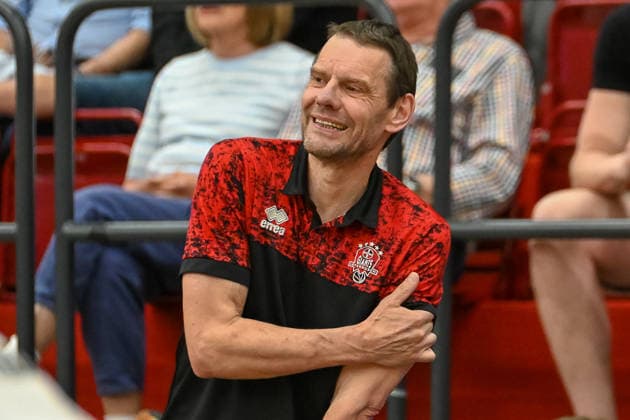 Michael Koch (Bayer Giants Leverkusen, Trainer) Artland Dragons vs. Bayer Giants Leverkusen, 2. Basketball-Bundesliga, Pro A, 34. Spieltag, Saison 2025 2026, 02.05.2026, Artland Dragons vs. Bayer Giants Leverkusen, 2. Basketball-Bundesliga, Pro A, 34. Spieltag, Saison 2025 2026, 02.05.2026 Quakenbrueck Copyright: xEibner-Pressefoto RobertxGertzenx EP_RGN