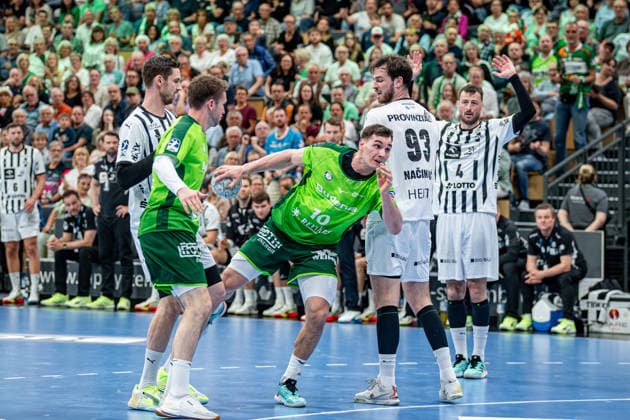 Handball Bundesliga; HSG Wetzlar - THW Kiel, 02.05.26 Josip Simic (HSG Wetzlar, 10), Veron Nacinovic (THW Kiel, 93), Hendrik Pekeler (THW Kiel, 61), Dominik Mappes (HSG Wetzlar, 7), Domagoj Duvnjak (THW Kiel, 4) Handball Bundesliga; HSG Wetzlar - THW Kiel: Wetzlar, 02.05.26 Copyright: xBEAUTIFULxSPORTS Roeczeyx