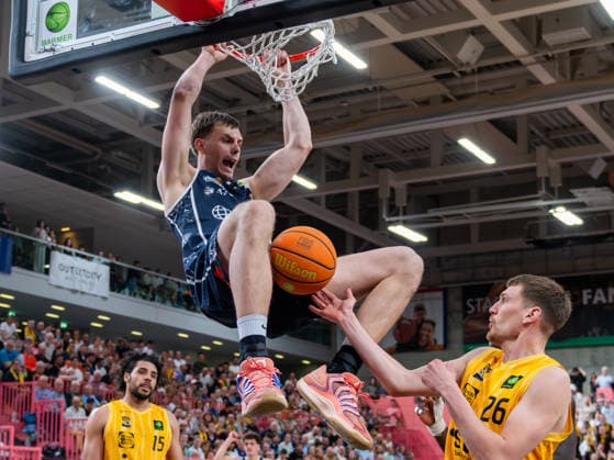 Adrian Breitlauch (Eisbaeren Bremerhaven 7), Tigers Tuebingen vs. Eisbaeren Bremerhaven, Basketball, 2. Basketball Bundesliga ProA, Saison 2025 2026, Spieltag 34, 02.05.2026, Tigers Tuebingen vs. Eisbaeren Bremerhaven, Basketball, 2. Basketball Bundesliga ProA, Saison 2025 2026, Spieltag 34, 02.05.2026 Tuebingen Copyright: xEibner-Pressefoto FlorianxSchustx EP_FSU