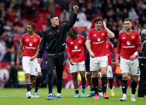 Manchester, England, 3rd May 2026. Thumbs up from Benjamin Sesko of Manchester United, ManU as they thank the fans during the Manchester United vs Liverpool Premier League match at Old Trafford, Manchester. Picture credit should read: Andrew Yates Sportimage EDITORIAL USE ONLY. No use with unauthorised audio, video, data, fixture lists, club league logos or live services. Online in-match use limited to 120 images, no video emulation. No use in betting, games or single club league player publications. SPI_112_AY_MAN_UTD_LIVERPOOL SPI-4776-0112