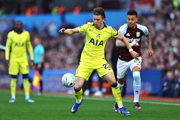 Conor Gallagher of Tottenham Hotspur and Morgan Rogers of Aston Villa Aston Villa v Tottenham Hotspur, Premier League, Football, Villa Park, Birmingham , UK - 03 May 2026Birmingham Villa Park United Kingdom EDITORIAL USE ONLY No use with unauthorised audio, video, data, fixture lists, club league logos or live services. Online in-match use limited to 120 images, no video emulation. No use in betting, games or single club league player publications. Copyright: xMichaelxZemanek Shutterstockx 16854596q