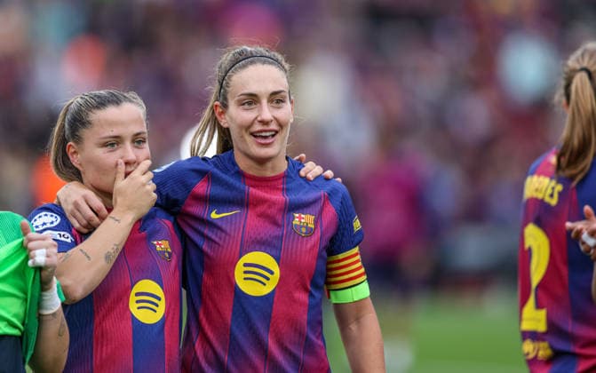 ESP, Barcelona, FC Barcelona, Barca vs FC Bayern München, Women s Champions League, Fussball, UEFA, Spielzeit 2025 2026, Camp Nou, Halbfinale, Rückspiel im Bild: Freude, Jubel, Emotionen nach dem Sieg beim FC Barcelona, Joy, jubilation, and excitement following the victory over FC Barcelona, Alegria, jubilo y emocion tras la victoria ante el FC Barcelona, Alexia Putellas (FC Barcelona 11), Claudia Pina (FC Barcelona 9) DFB DFL REGULATIONS PROHIBIT ANY USE OF PHOTOGRAPHS AS IMAGE SEQUENCES AND OR QUASI-VIDEO, 03.05.2026 Copyright: HMBxMedia HendrikxHamelau