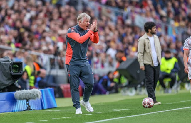 ESP, Barcelona, FC Barcelona, Barca vs FC Bayern München, Women s Champions League, Fussball, UEFA, Spielzeit 2025 2026, Camp Nou, Halbfinale, Rückspiel im Bild: Kjetil Lone (Trainer FC Bayern München), vertritt den gesperrten Josà Barcala (Trainer Bayern München) DFB DFL REGULATIONS PROHIBIT ANY USE OF PHOTOGRAPHS AS IMAGE SEQUENCES AND OR QUASI-VIDEO, 03.05.2026 Copyright: HMBxMedia HendrikxHamelau