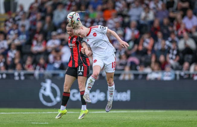 GER, Frankfurt, Eintracht Frankfurt vs FC Nürnberg, Google Pixel Bundesliga, Fussball, DFB, Spielzeit 2025 2026, Stadion am Brentanobad, 24. Spieltag im Bild v.l.: Nina Lührsen (Eintracht Frankfurt Frauen 11), Franziska Mai (1. FC Nürnberg Frauen 18)m Kopfballduell DFB DFL REGULATIONS PROHIBIT ANY USE OF PHOTOGRAPHS AS IMAGE SEQUENCES AND OR QUASI-VIDEO, 04.05.2026 Copyright: HMBxMedia HendrikxHamelau