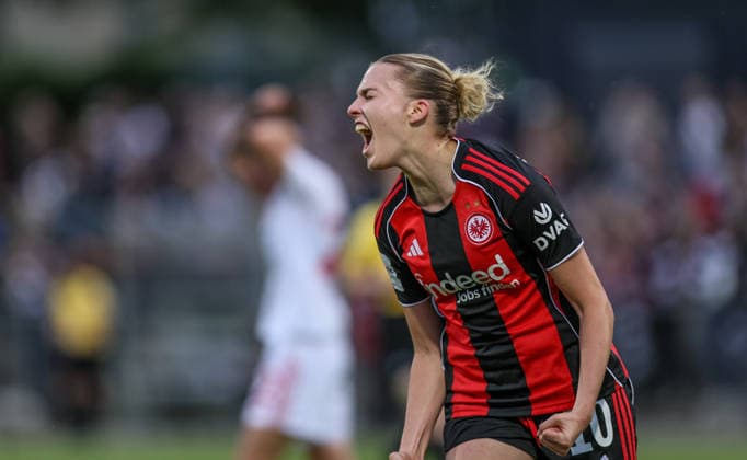 GER, Frankfurt, Eintracht Frankfurt vs FC Nürnberg, Google Pixel Bundesliga, Fussball, DFB, Spielzeit 2025 2026, Stadion am Brentanobad, 24. Spieltag im Bild: Laura Freigang (Eintracht Frankfurt Frauen 10) erzielt den Treffer zum 3:1, Tor, Jubel und Freude, Emotionen DFB DFL REGULATIONS PROHIBIT ANY USE OF PHOTOGRAPHS AS IMAGE SEQUENCES AND OR QUASI-VIDEO, 04.05.2026 Copyright: HMBxMedia HendrikxHamelau