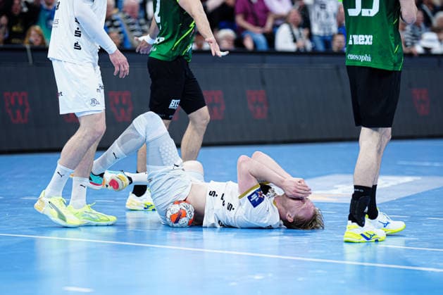 Verletzung Eric Johansson (THW Kiel, 21) GER, THW Kiel vs. RK Nexe, Handball, EHF European League, Viertelfinale, Rückspiel, Saison 2025 2026, 05.05.2026 GER, THW Kiel vs. RK Nexe, Handball, EHF European League, Viertelfinale, Rückspiel, Saison 2025 2026, 05.05.2026 Kiel Copyright: xEibner-Pressefoto MarcelxvonxFehrnx EP_MFN